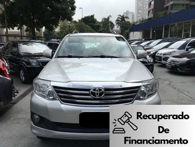 TOYOTA HILUX SW4 2.7 SR 4X2 16V FLEX 4P AUTOMÁTICO