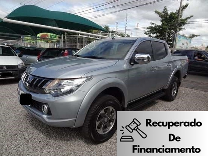 MITSUBISHI L200 TRITON 2.4 16V TURBO DIESEL SPORT HPE-S CD 4P 4X4 AUTOMÁTICO